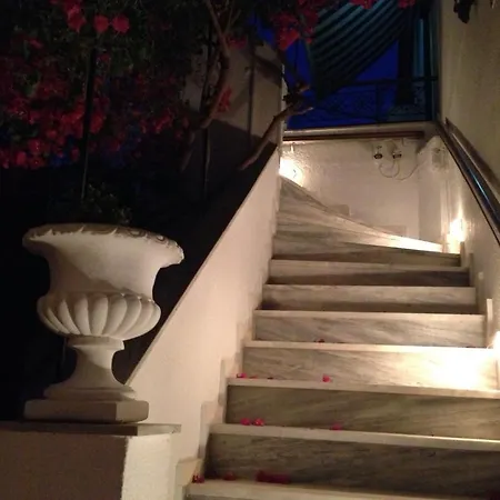 Piteoussa 3* Hydra (Saronic Islands)